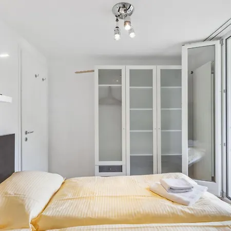 Apartment Bristol Apt-S By Interhome Apartment